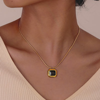 Women’s Geometric Square Pendant Necklace 2